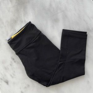 LULULEMON | 3/4 Leggings